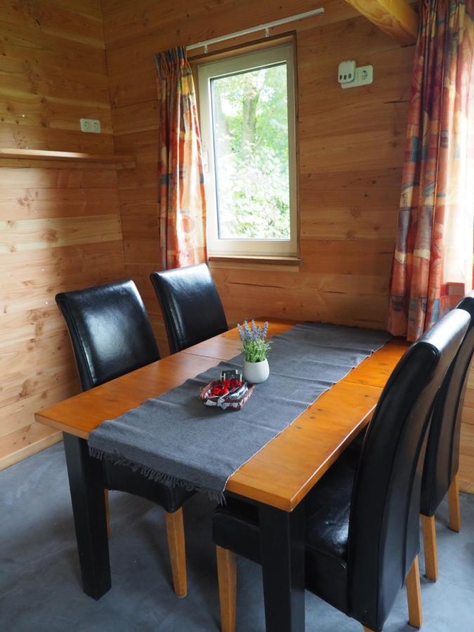 Chalet - Camping 'T Dekske Wintelre 外观 照片