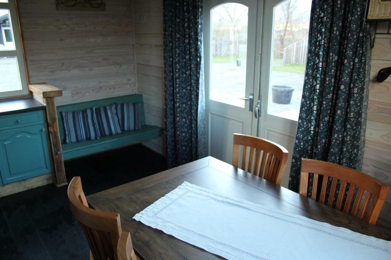 Chalet - Camping 'T Dekske Wintelre 外观 照片